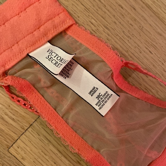 NWOT Victoria Secret Nude Bralette with underwire - Picture 4 of 4